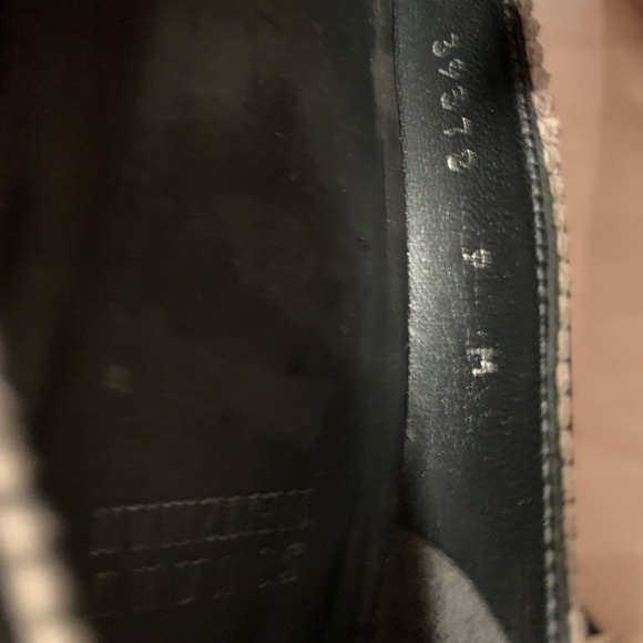 Stuart Weitzman Black suede pointy toe shoes - Picture 8 of 8